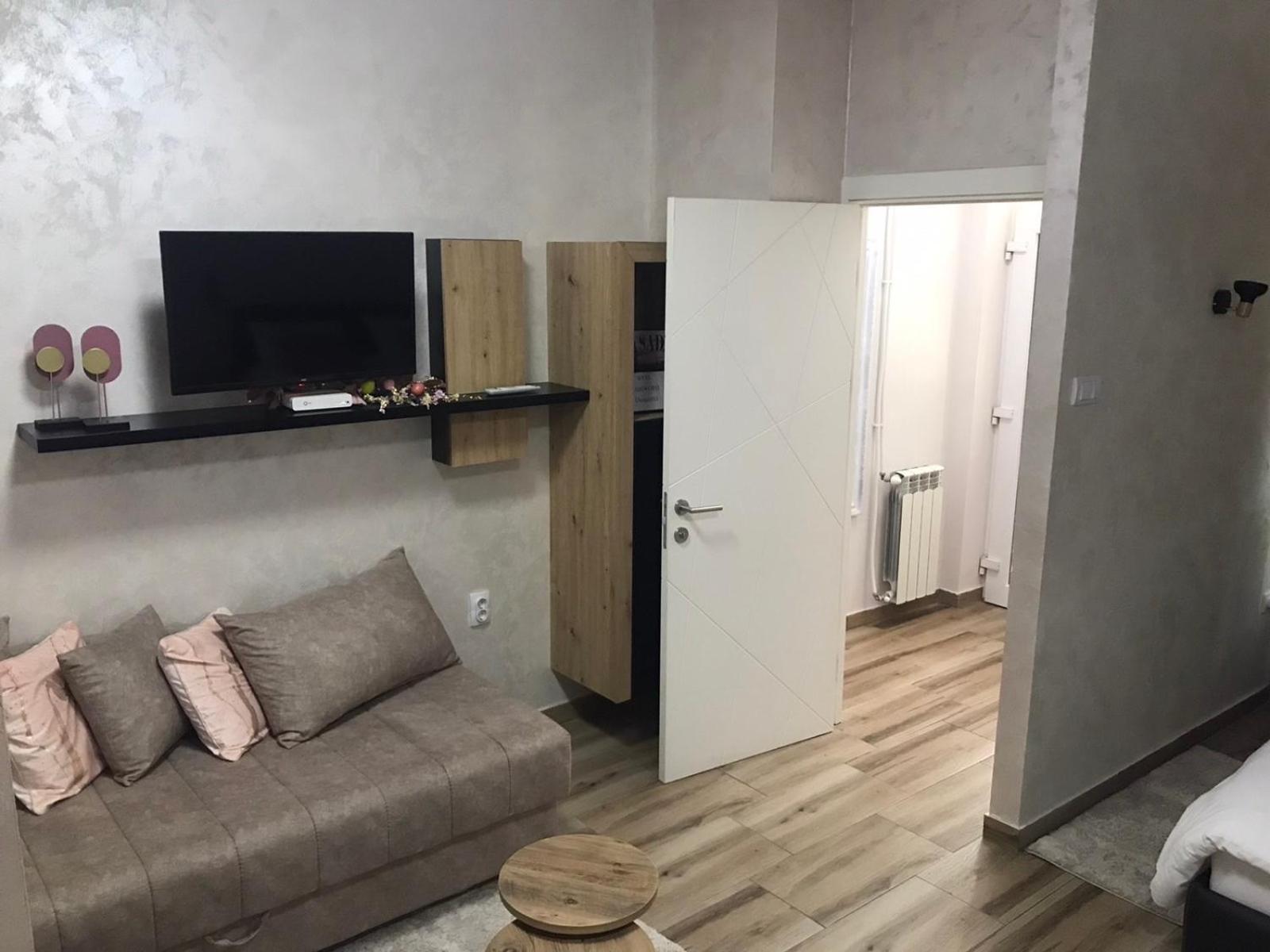 Apartments Dunja Novi Sad Exterior foto